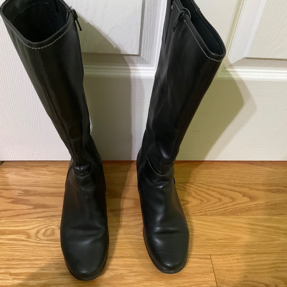 Ecco women high cut zip boots, black leather, 8-8.5 size, very comfortable, - Picture 1 of 8